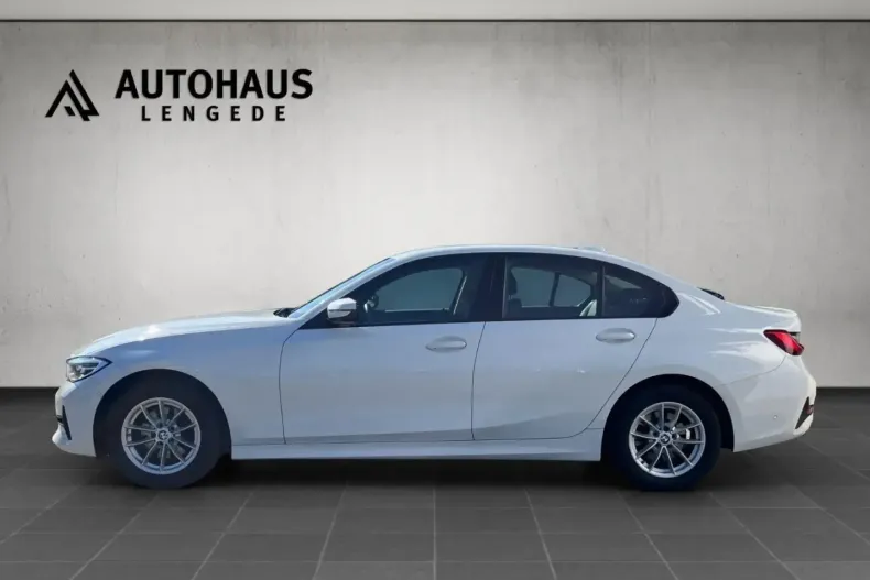 BMW 320 din 2021 cu 100.000 km - oferta BMW152773 - foto 4