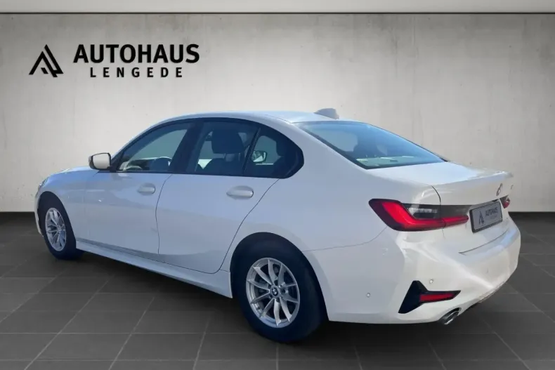 BMW 320 din 2021 cu 100.000 km - oferta BMW152773 - foto 5