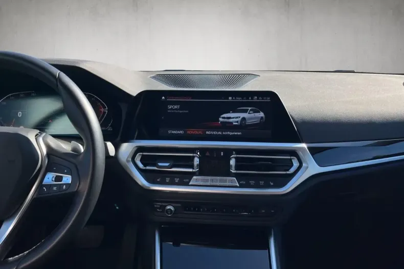 BMW 320 din 2021 cu 100.000 km - oferta BMW152773 - foto 13