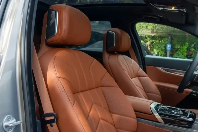 BMW 740 din 2025 cu 9.200 km - oferta BMW152781 - foto 7