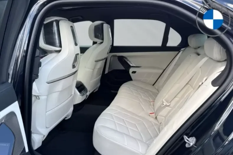 BMW 740 din 2025 cu 13.765 km - oferta BMW152782 - foto 7