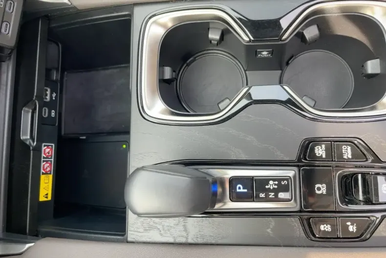 Lexus RX 450 din 2023 cu 13.149 km - oferta LEX152784 - foto 15