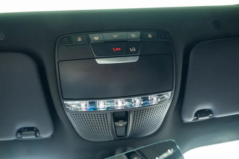 Mercedes-Benz GLC 63 AMG din 2021 cu 73.000 km - oferta MER152791 - foto 14