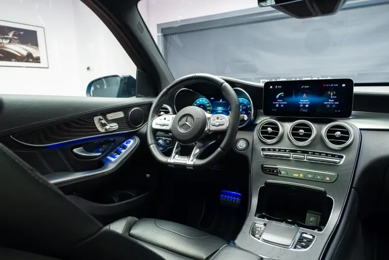 Mercedes-Benz GLC 63 AMG din 2021 cu 73.000 km - oferta MER152791 - foto 36