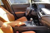 Lexus UX din 2021 cu 48.000 km - oferta LEX152802 - foto 8