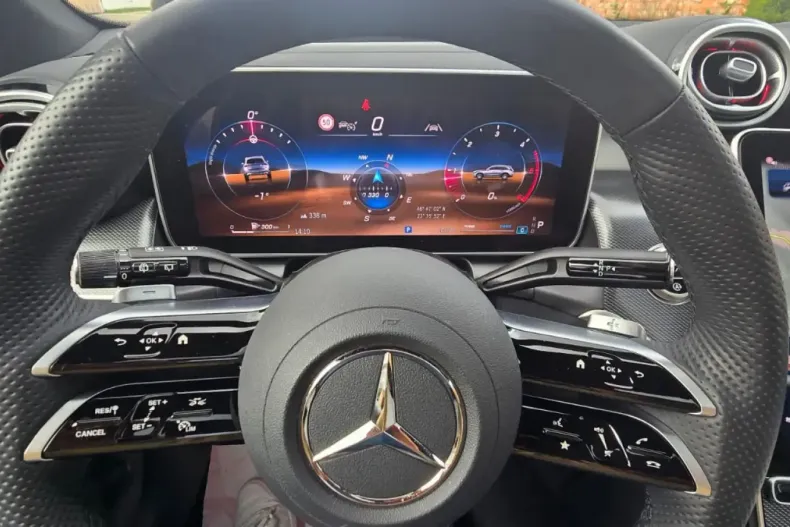 Mercedes-Benz GLC 220 din 2024 cu 11.000 km - oferta MER152806 - foto 16