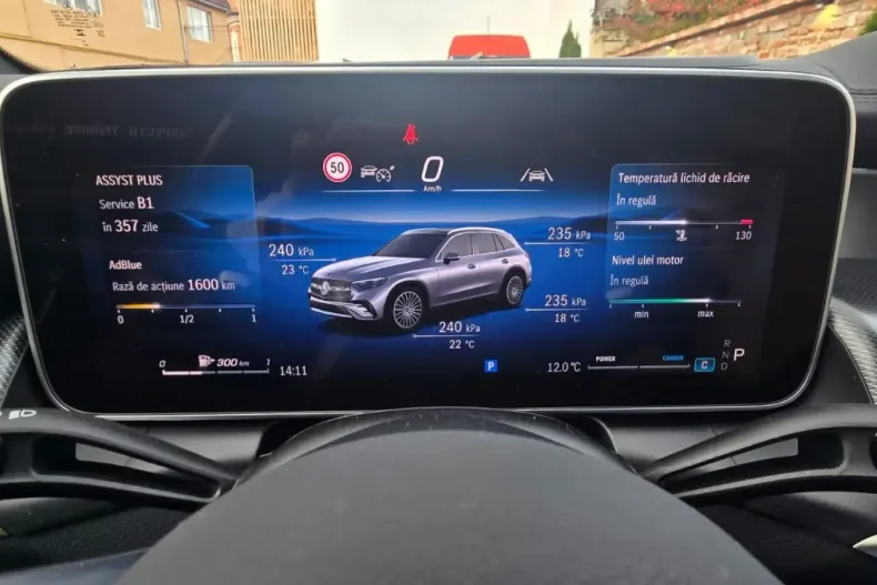 Mercedes-Benz GLC 220 din 2024 cu 11.000 km - oferta MER152806 - foto 24