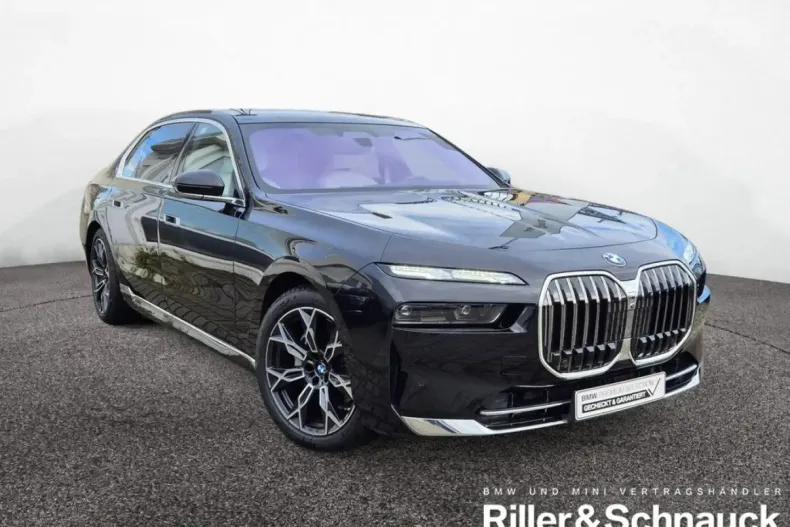 BMW 740 din 2024 cu 24.300 km - oferta BMW152809 - foto 1