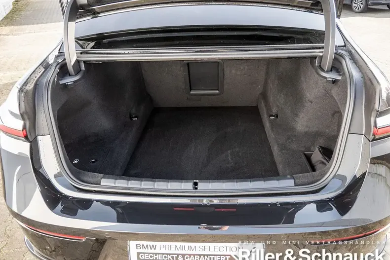 BMW 740 din 2024 cu 24.300 km - oferta BMW152809 - foto 17