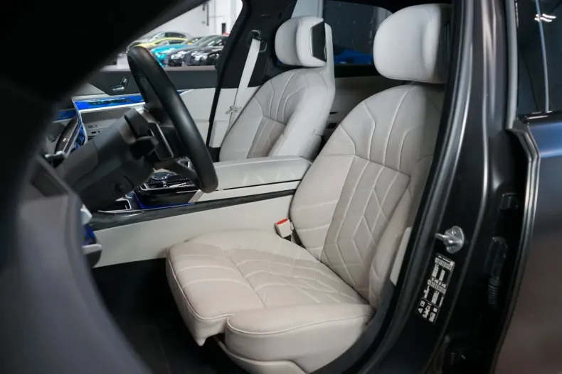 BMW 740 din 2023 cu 74.821 km - oferta BMW152813 - foto 11