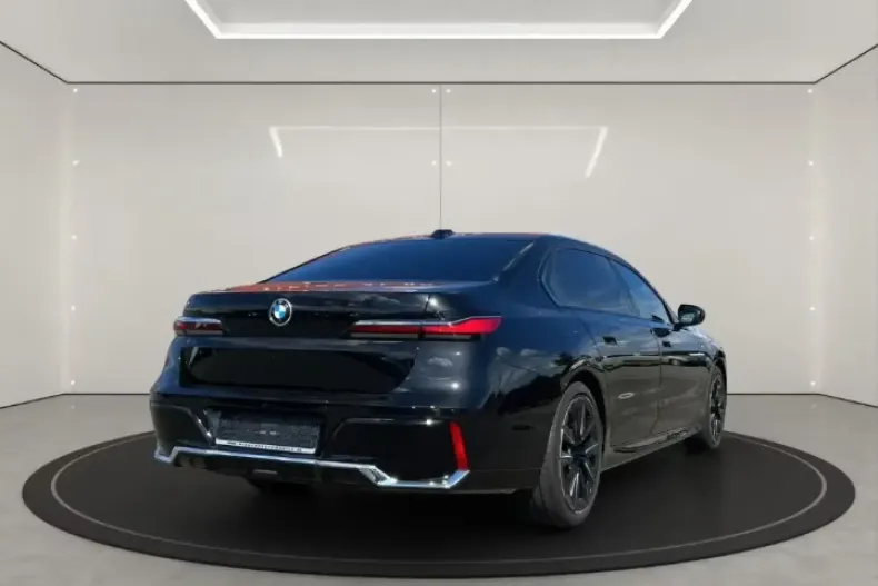 BMW 740 din 2024 cu 19.800 km - oferta BMW152815 - foto 4