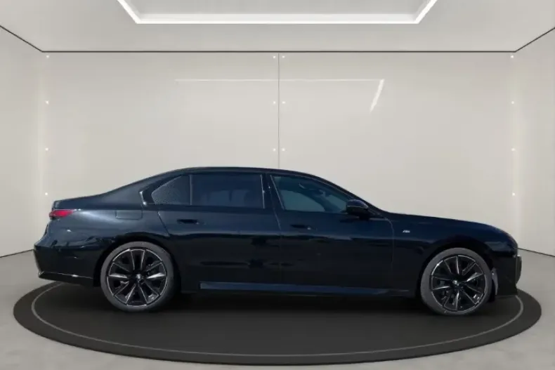 BMW 740 din 2024 cu 19.800 km - oferta BMW152815 - foto 8