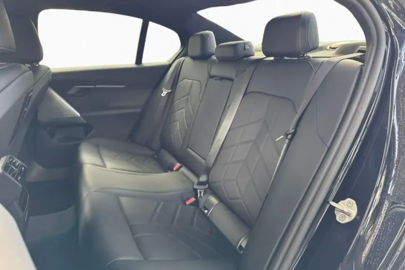 BMW 520 din 2024 cu 25.553 km - oferta BMW152820 - foto 8