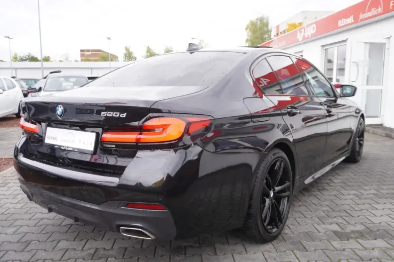 BMW 520 din 2023 cu 49.393 km - oferta BMW152822 - foto 3