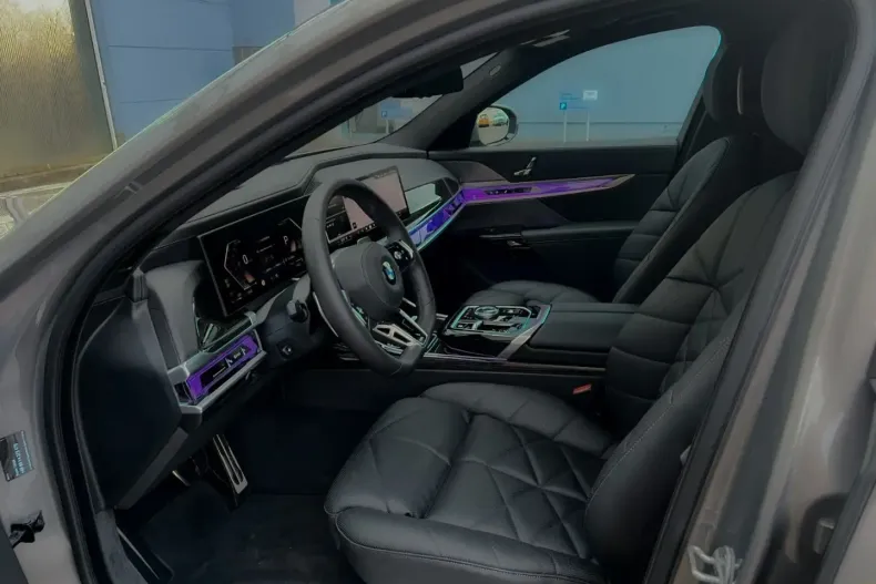 BMW 740 din 2024 cu 24.218 km - oferta BMW152824 - foto 6