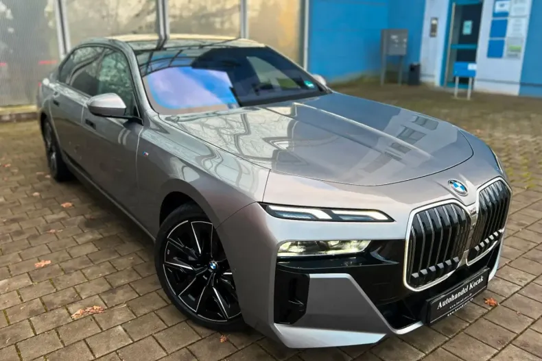 BMW 740 din 2024 cu 24.218 km - oferta BMW152824 - foto 42