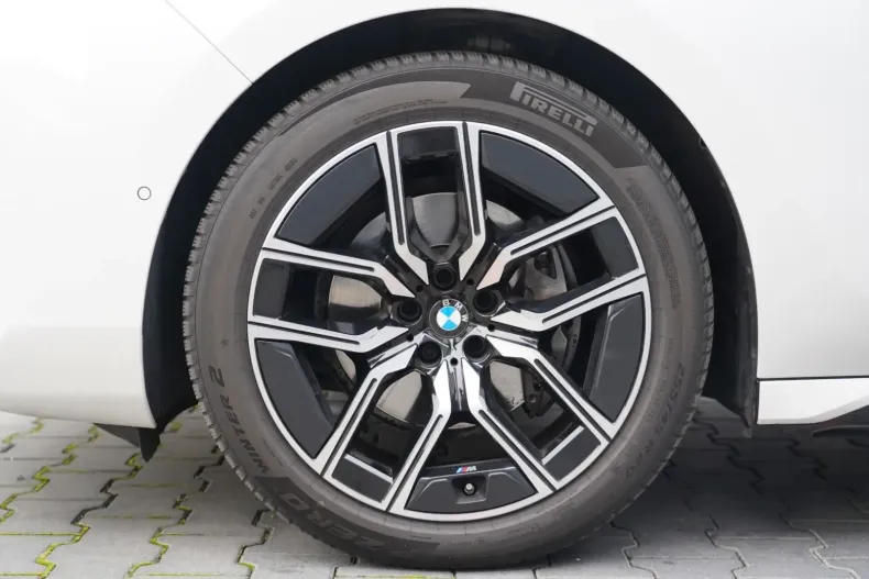 BMW 740 din 2024 cu 26.000 km - oferta BMW152826 - foto 11