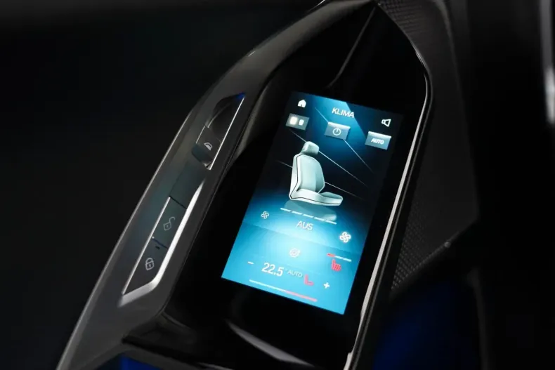 BMW 740 din 2024 cu 26.000 km - oferta BMW152826 - foto 29