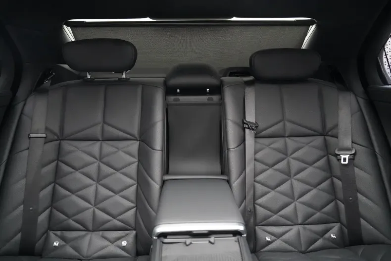 BMW 740 din 2024 cu 26.000 km - oferta BMW152826 - foto 32