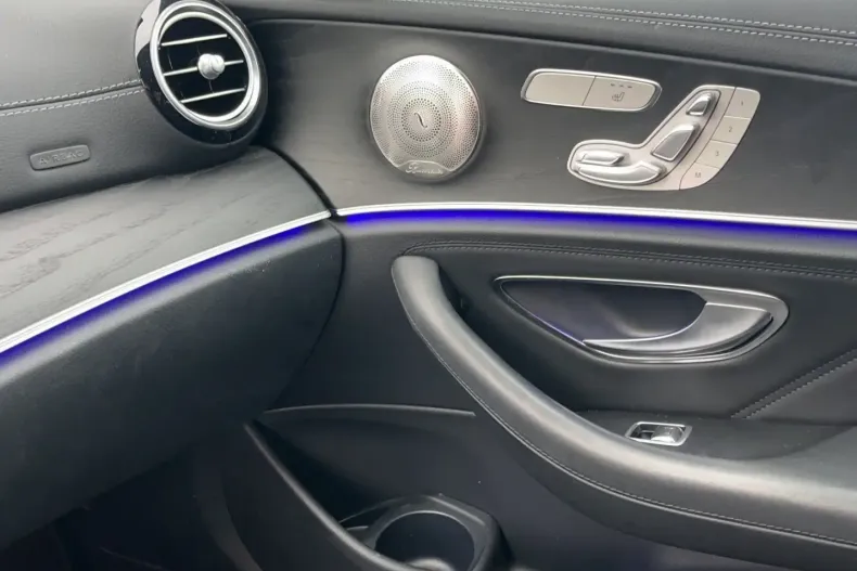 Mercedes-Benz E 53 AMG din 2021 cu 45.900 km - oferta MER152850 - foto 9