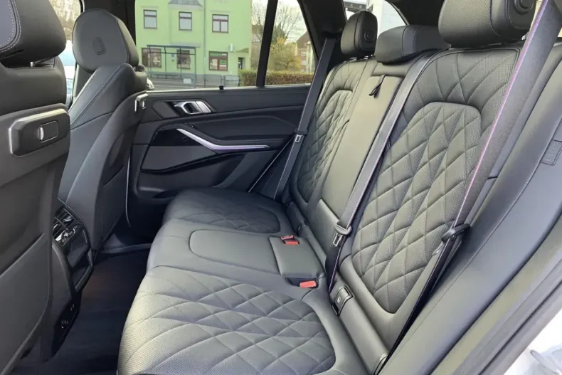 BMW X5 din 2025 cu 38.229 km - oferta BMW152869 - foto 11