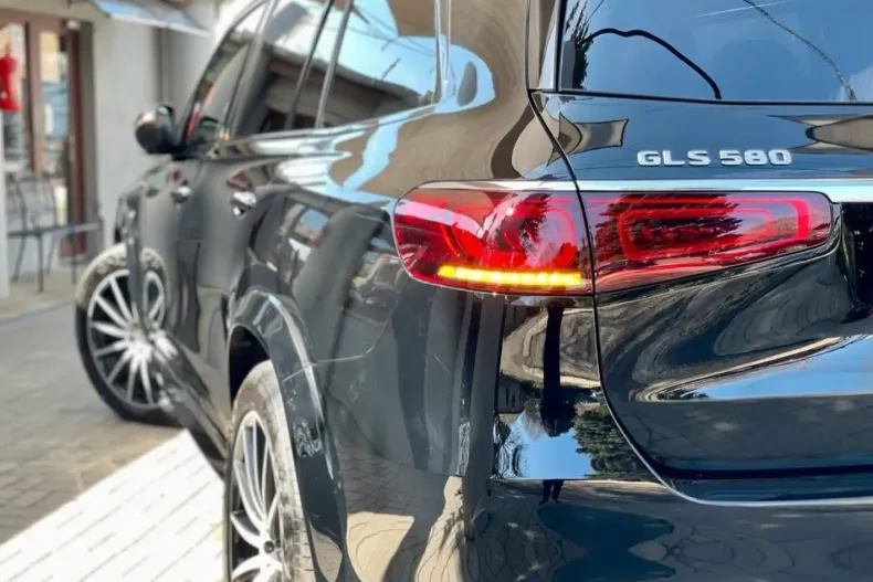 Mercedes-Benz GLS 580 din 2023 cu 7.000 km - oferta MER152891 - foto 5