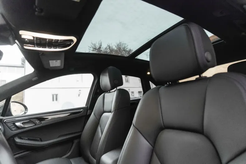 Porsche Macan din 2024 cu 5.218 km - oferta POR152892 - foto 14