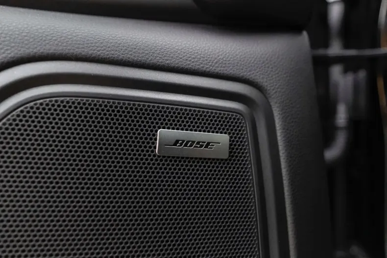 Porsche Macan din 2024 cu 5.218 km - oferta POR152892 - foto 17