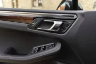 Porsche Macan din 2024 cu 5.218 km - oferta POR152892 - foto 22