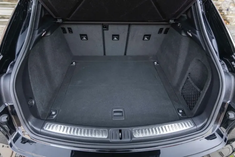 Porsche Macan din 2024 cu 5.218 km - oferta POR152892 - foto 26