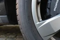 Porsche Macan din 2024 cu 5.218 km - oferta POR152892 - foto 27