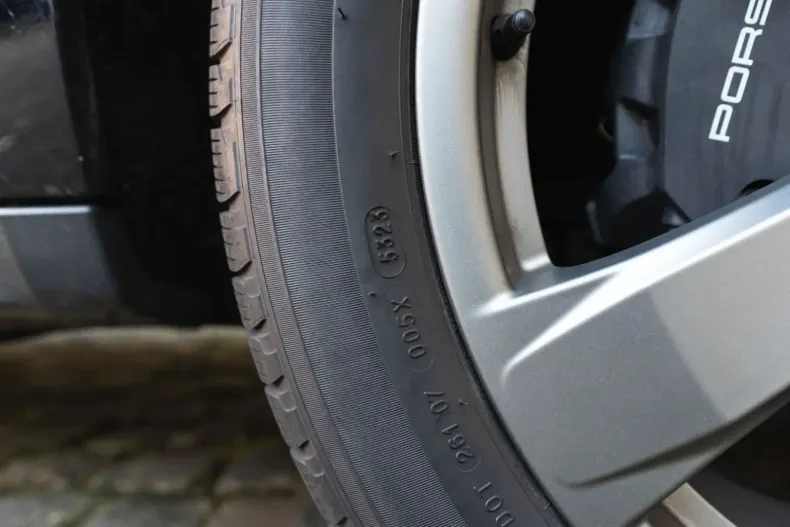 Porsche Macan din 2024 cu 5.218 km - oferta POR152892 - foto 27