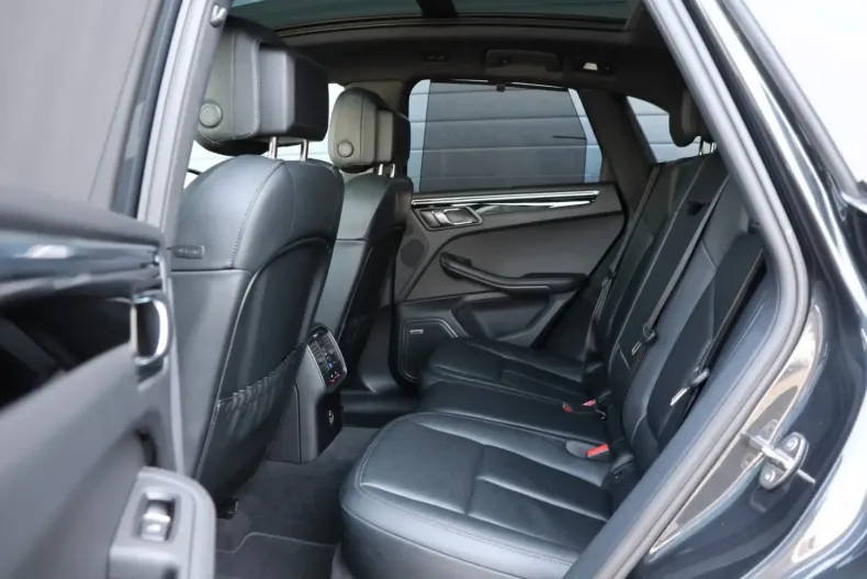 Porsche Macan din 2024 cu 14.619 km - oferta POR152895 - foto 11