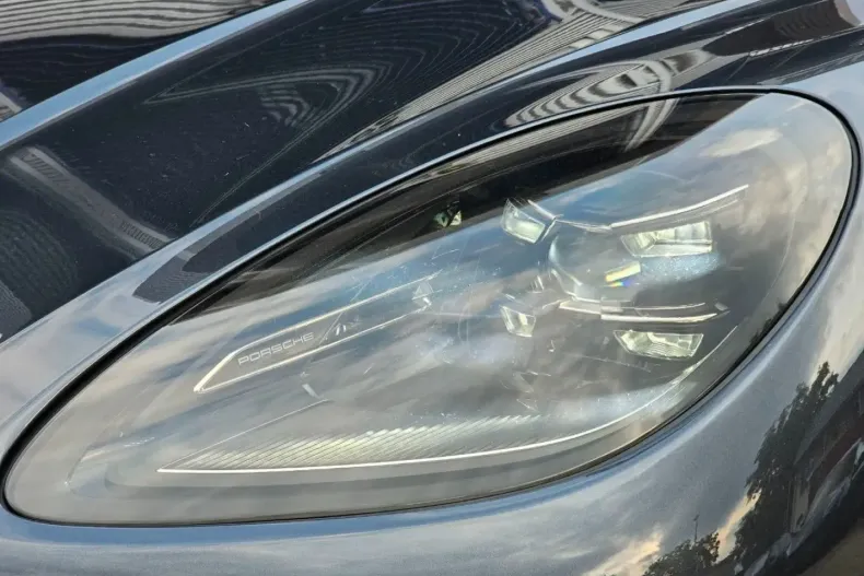 Porsche Macan din 2024 cu 5.800 km - oferta POR152897 - foto 10