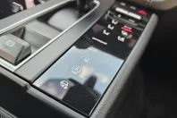 Porsche Macan din 2024 cu 5.800 km - oferta POR152897 - foto 25