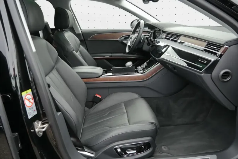 Audi A8 din 2024 cu 34.923 km - oferta AUD152898 - foto 6