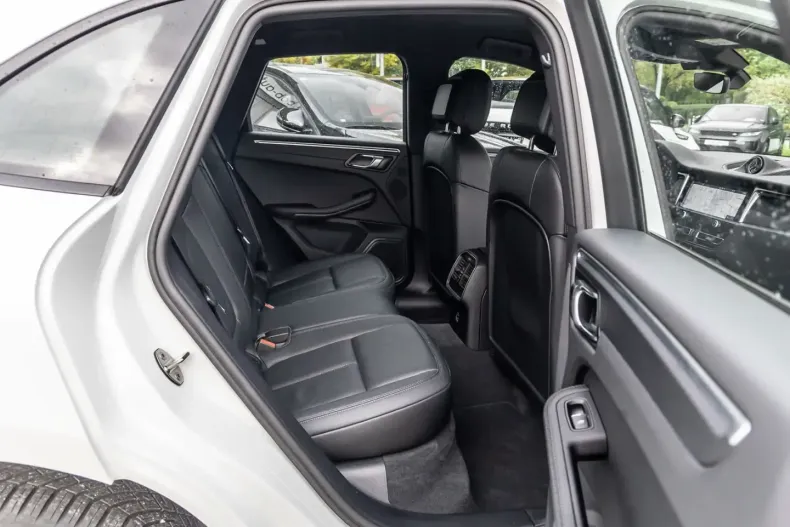 Porsche Macan din 2023 cu 27.588 km - oferta POR152899 - foto 7