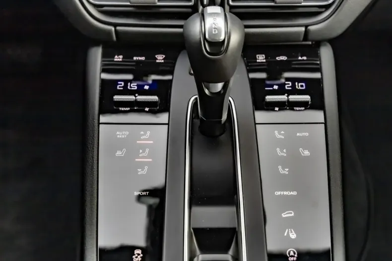 Porsche Macan din 2023 cu 27.588 km - oferta POR152899 - foto 12