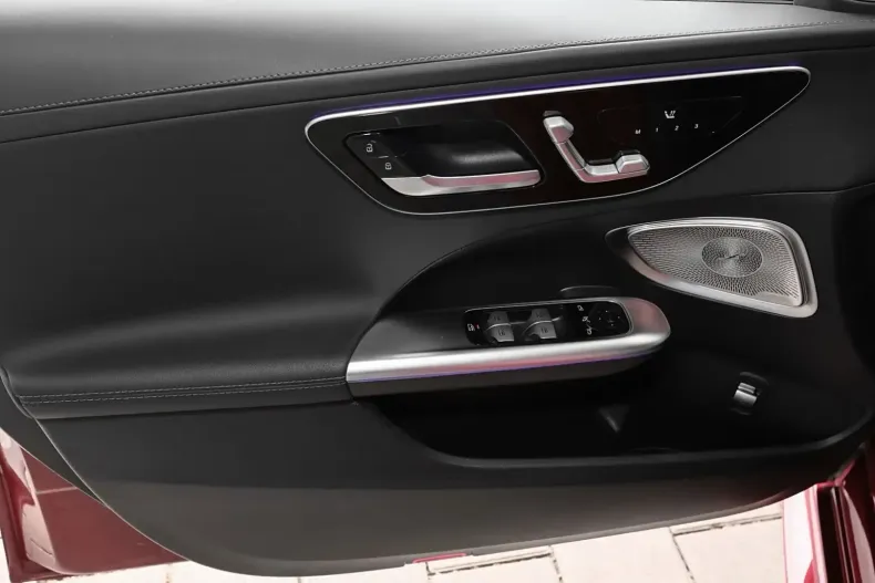 Mercedes-Benz C 200 din 2024 cu 25.600 km - oferta MER152909 - foto 12