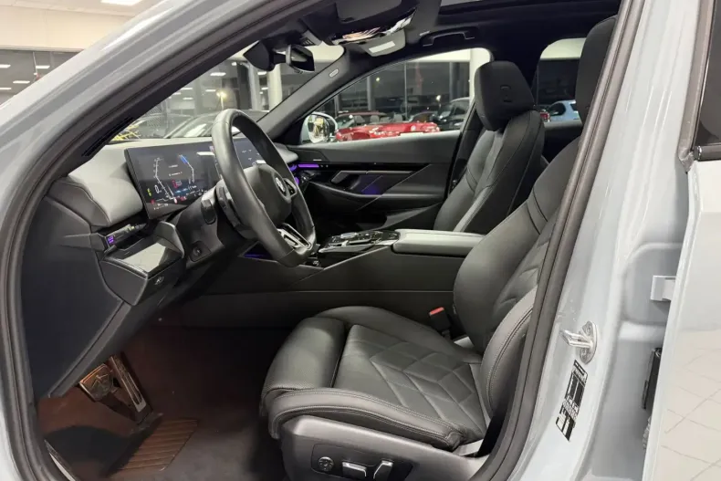 BMW 520 din 2024 cu 22.626 km - oferta BMW152912 - foto 11