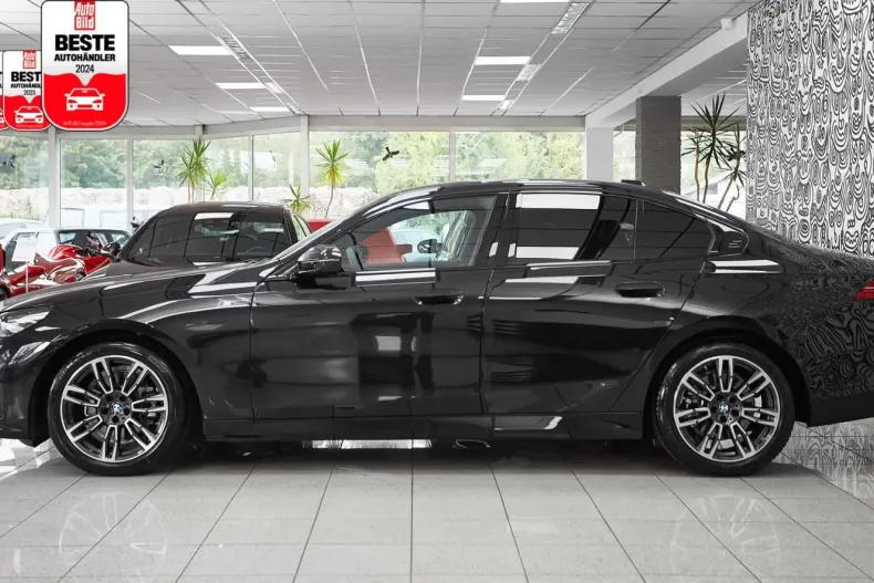 BMW 520 din 2024 cu 9.774 km - oferta BMW152914 - foto 3