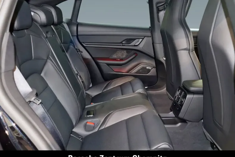 Porsche Taycan din 2025 cu 12.900 km - oferta POR152916 - foto 8