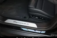 Porsche Taycan din 2025 cu 12.900 km - oferta POR152916 - foto 28