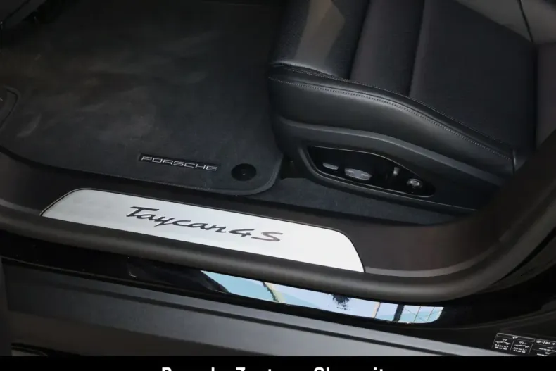 Porsche Taycan din 2025 cu 12.900 km - oferta POR152916 - foto 28