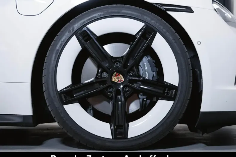 Porsche Taycan din 2024 cu 19.990 km - oferta POR152917 - foto 12