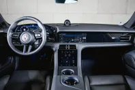 Porsche Taycan din 2024 cu 19.990 km - oferta POR152917 - foto 16