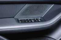 Porsche Taycan din 2024 cu 19.990 km - oferta POR152917 - foto 23