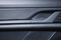 Porsche Taycan din 2024 cu 19.990 km - oferta POR152917 - foto 24