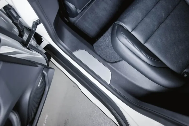 Porsche Taycan din 2024 cu 19.990 km - oferta POR152917 - foto 26