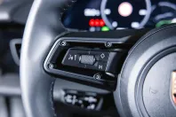 Porsche Taycan din 2024 cu 19.990 km - oferta POR152917 - foto 32